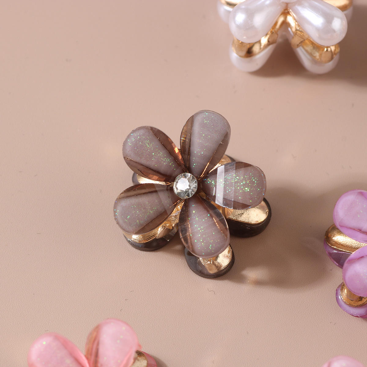 12 Pieces Multicolor Mini Flower Hair Claw
